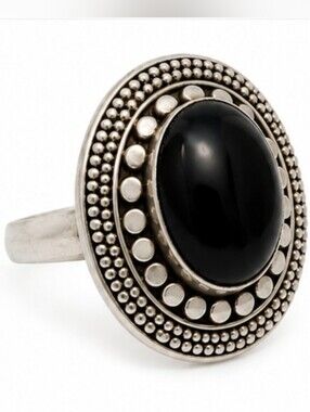 Black Onyx Oval Cabochon 925 Sterling Silver Ring Size 5 (EUC)